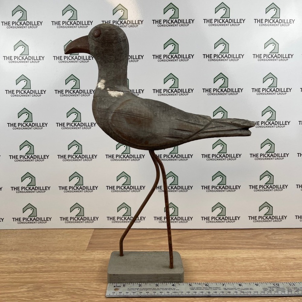 Vintage Rustic Hand Carved Wooden Shorebird Decoy Seagull Figurine on Stand 18in
